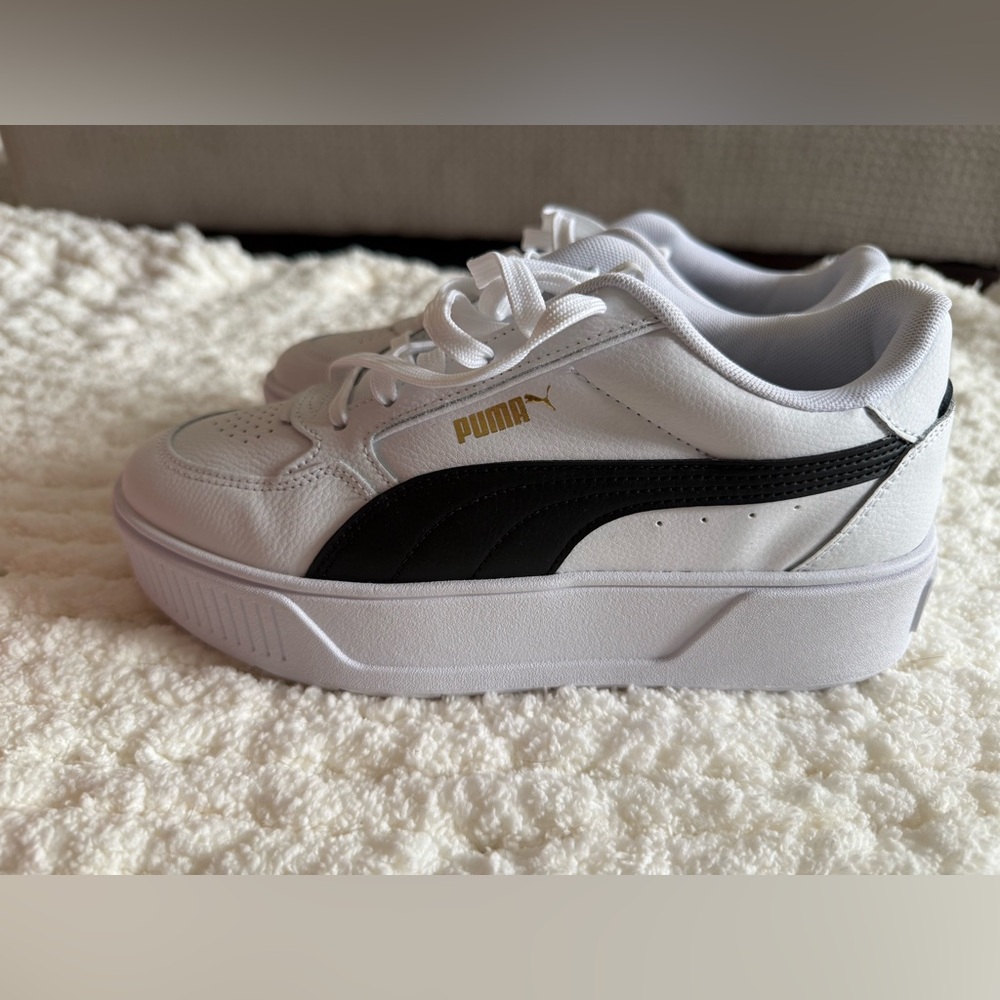 Puma White and Black Platform Sneakers with Gold Accents - Picture 3 of 6